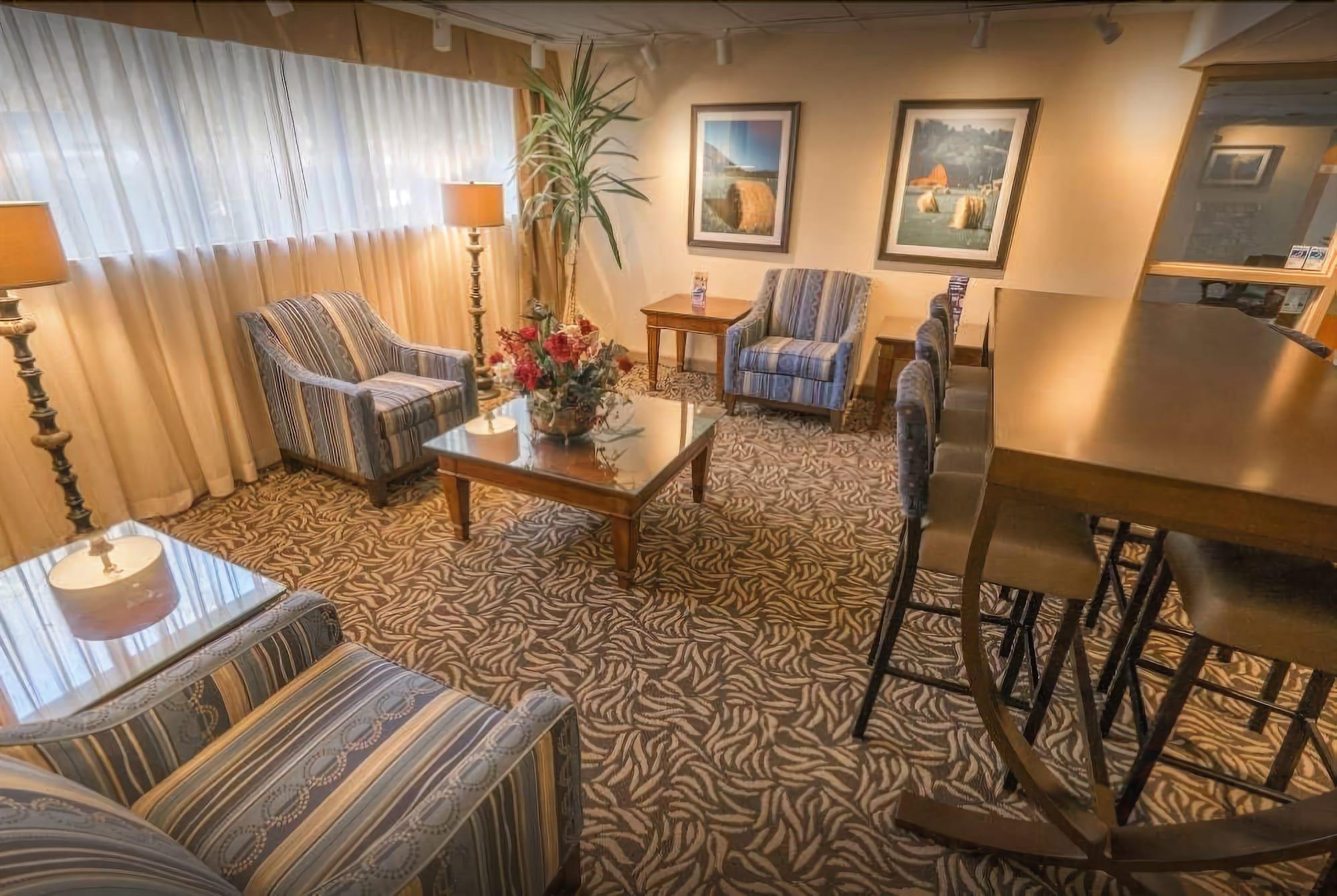 Baymont By Wyndham Groton/Mystic Hotel Екстериор снимка