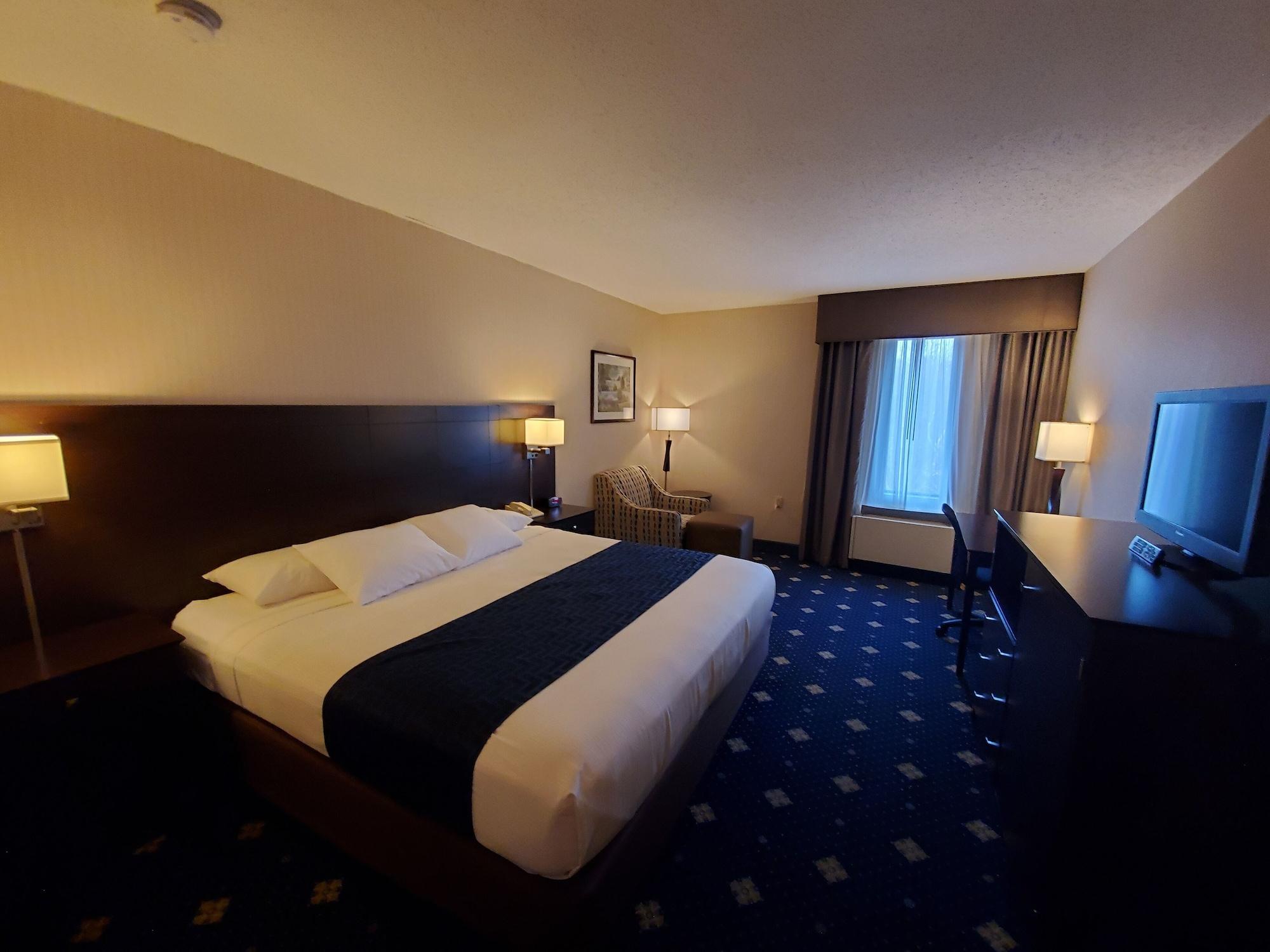 Baymont By Wyndham Groton/Mystic Hotel Екстериор снимка