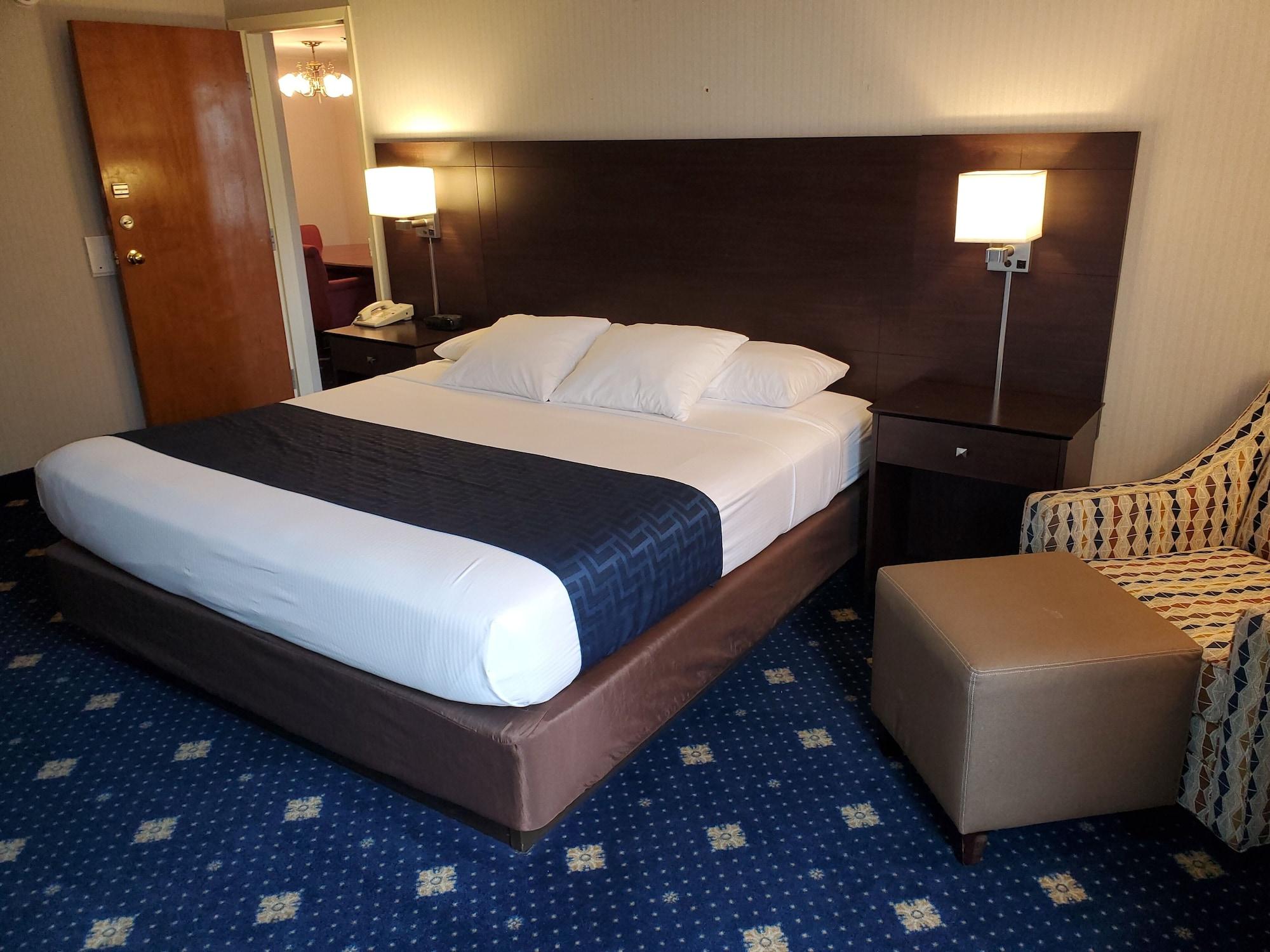 Baymont By Wyndham Groton/Mystic Hotel Екстериор снимка
