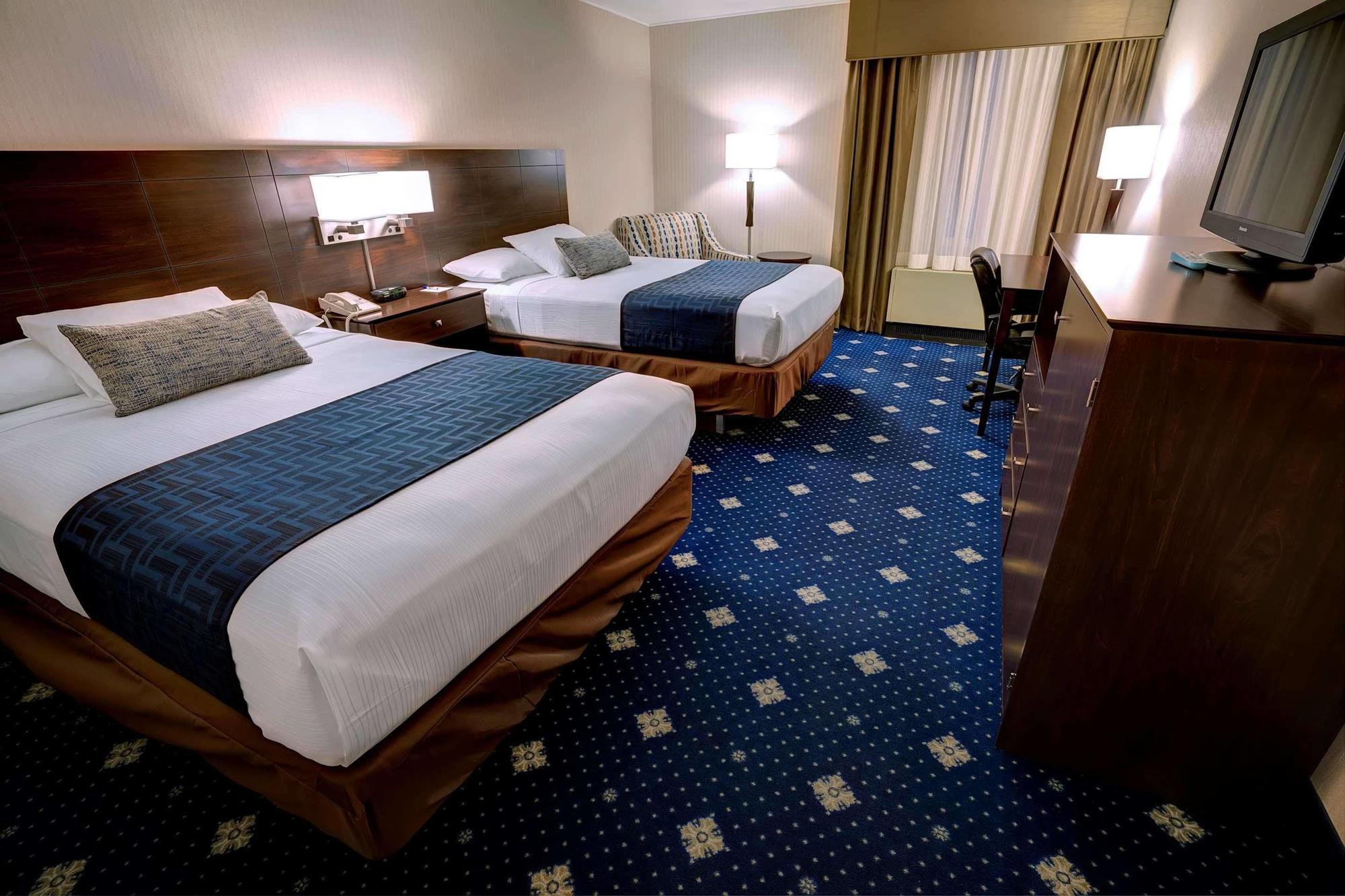 Baymont By Wyndham Groton/Mystic Hotel Екстериор снимка